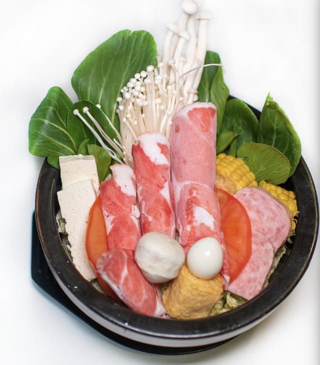 酸菜羊肉锅 Pickled Mustard Lamb Hot Pot