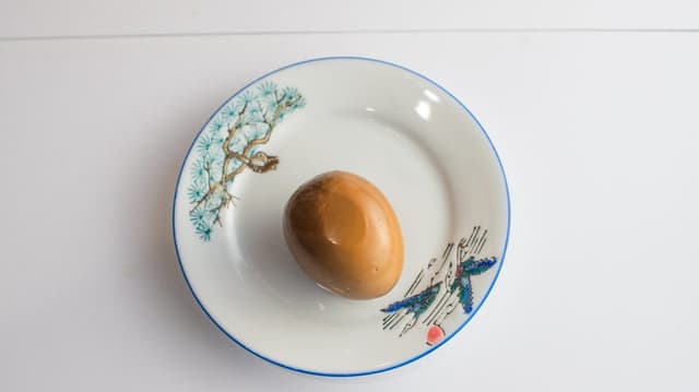 卤蛋 Hot Marinated Egg