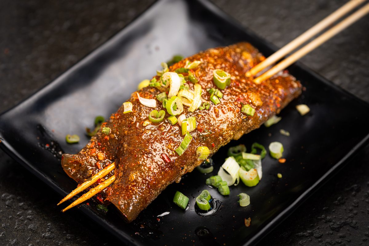 重庆烤酸豇豆苕皮 Grilled Sweet Potato Noodle Roll with Sour Cowpea