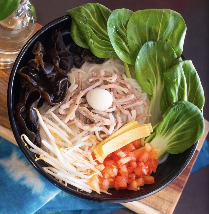 鲜蔬肉丝米线 Veggies and Pork Mixian