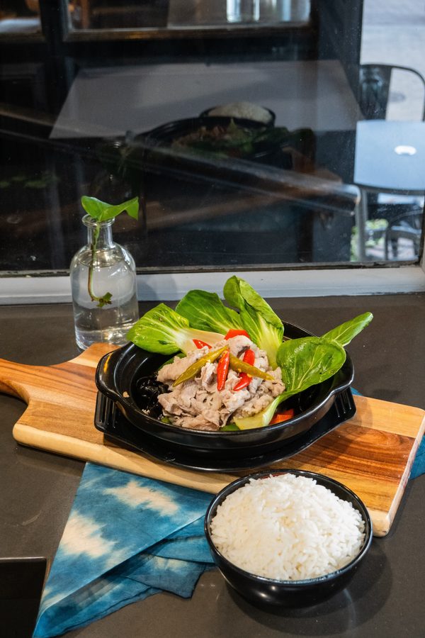 双椒肥牛饭 (中辣) Double Chili Beef Rice Bowl (Medium Spicy)